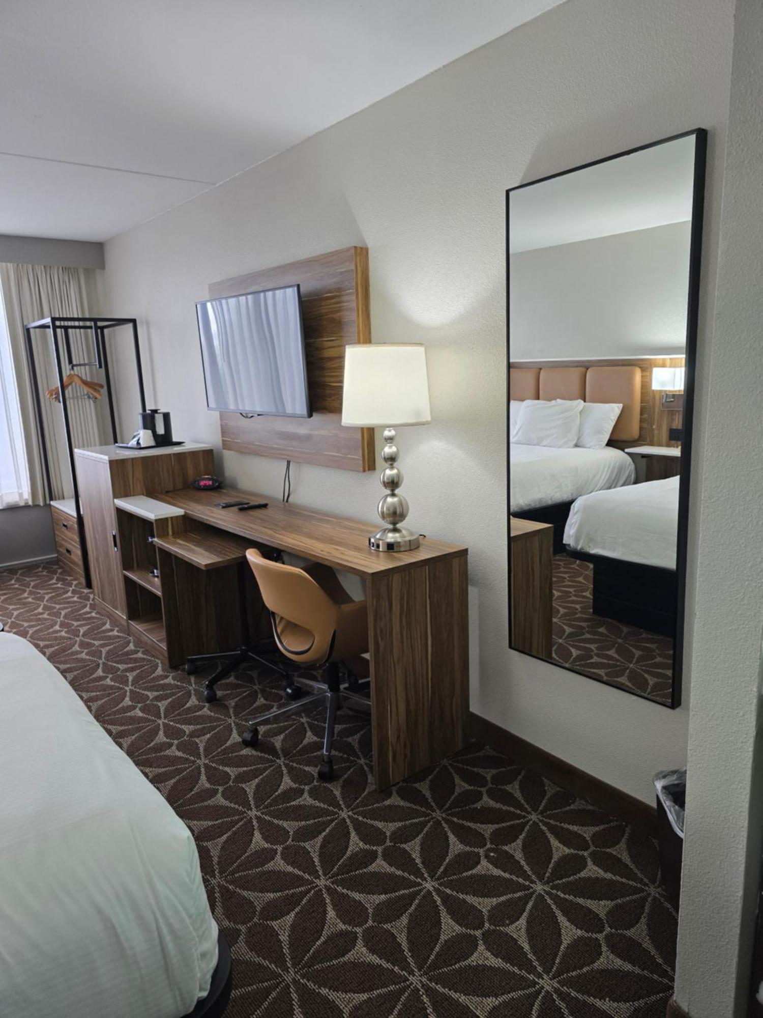 Hotel Wyndham Garden Williamsburg Busch Gardens Area Esterno foto