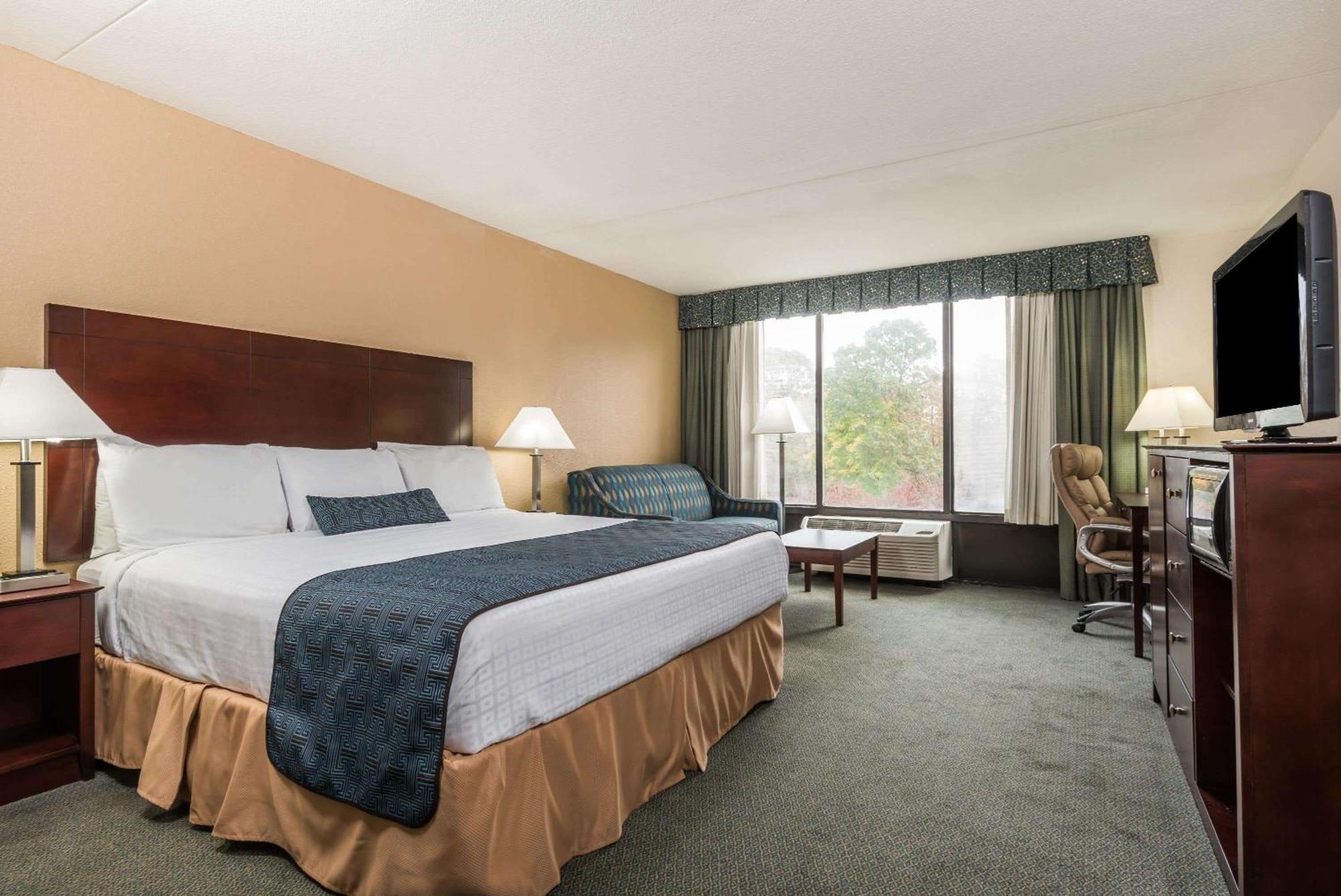 Hotel Wyndham Garden Williamsburg Busch Gardens Area Esterno foto