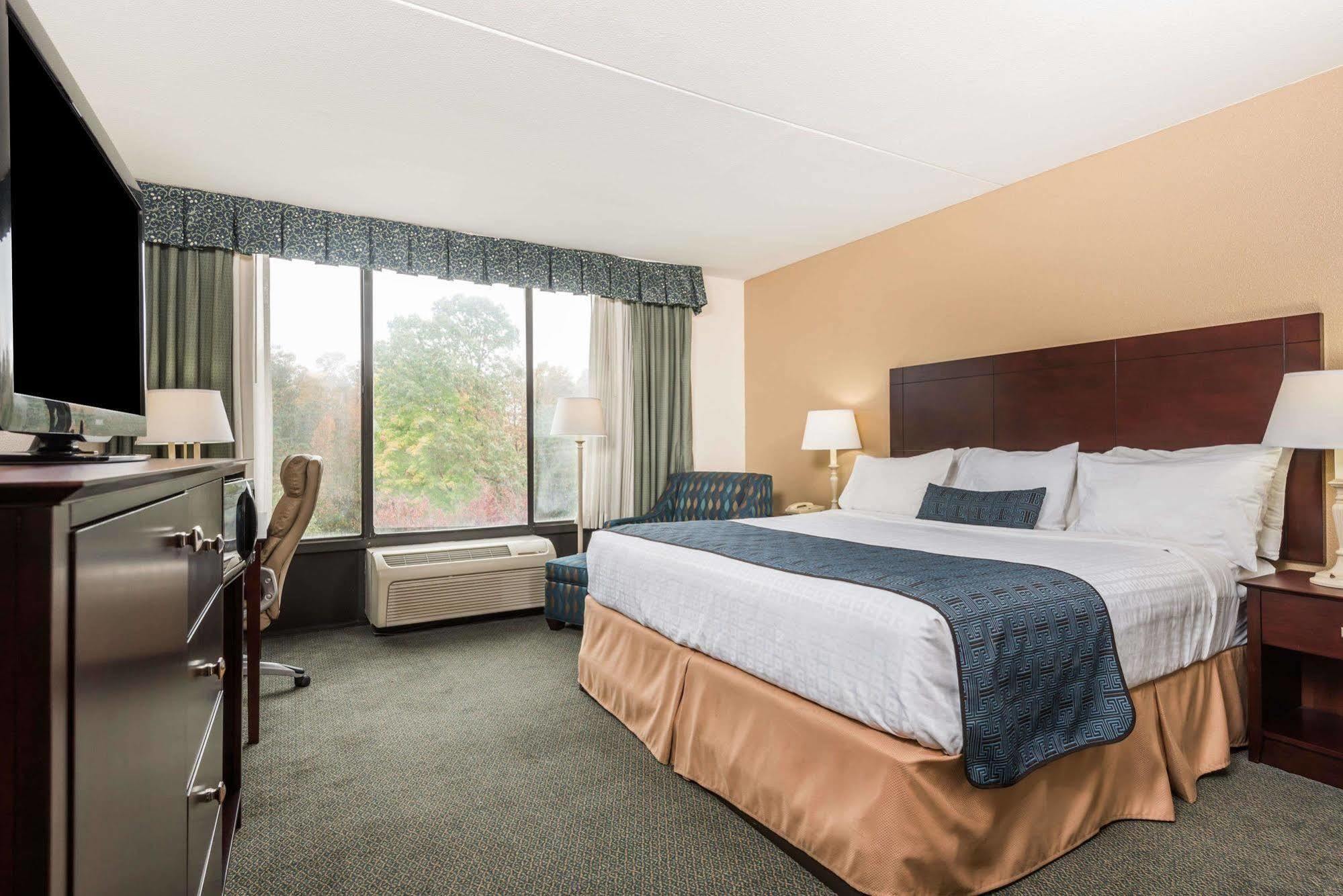 Hotel Wyndham Garden Williamsburg Busch Gardens Area Esterno foto